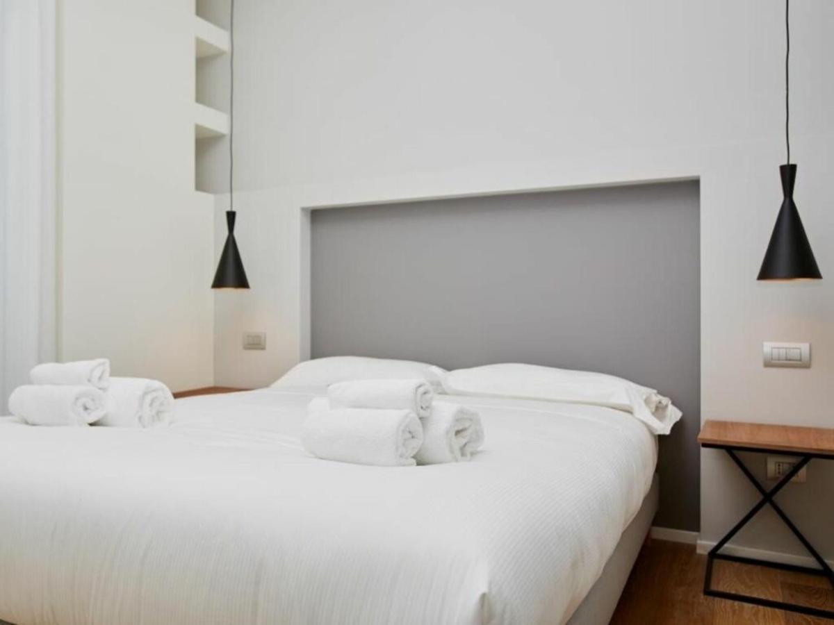 Palazzo Beltrade By Halldis Milan Exterior photo