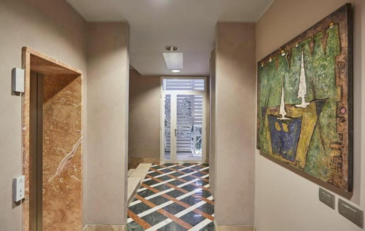 Palazzo Beltrade By Halldis Milan Exterior photo